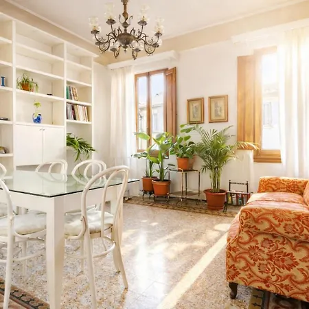 Florence Homestay Lägenhet *