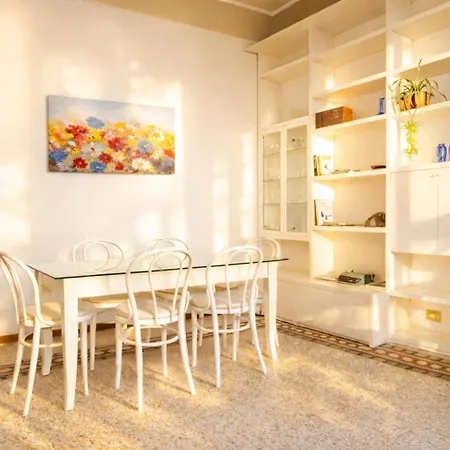 Lägenhet Florence Homestay